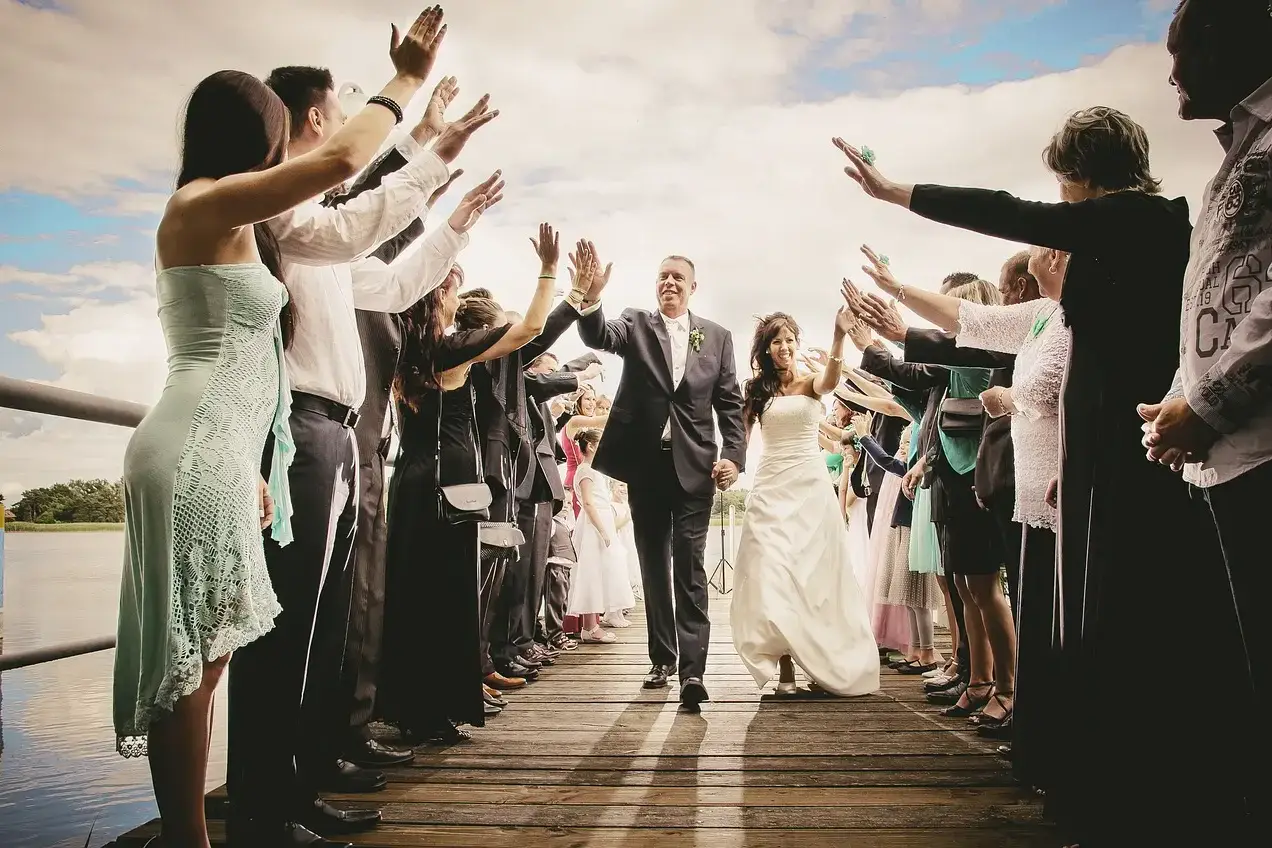 bride-2470855_1280